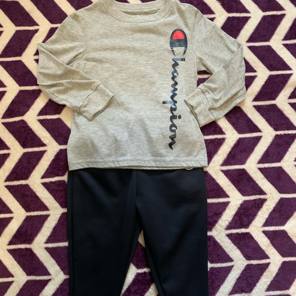 Champion Outfit